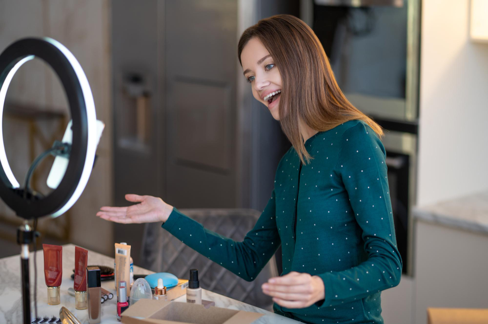 Redefine Your Beauty Routine with AI Innovation | AIBeautyLab.pro